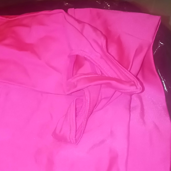 HOT PINK STRETCH STIRRUP PANTS - Picture 2 of 2